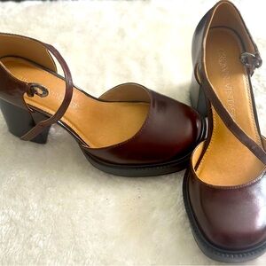 Crown Vintage Mary Jane’s